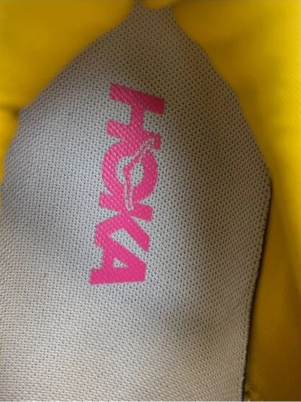 HOKA Gaviota 6 Women's White & Yellow Athletic Shoes 9.5D.  Sugg Retail $180.
